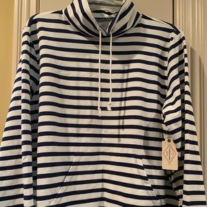 Women’s St. John’s Bay navy and cream funnel neck top w/ kangaroo pocket